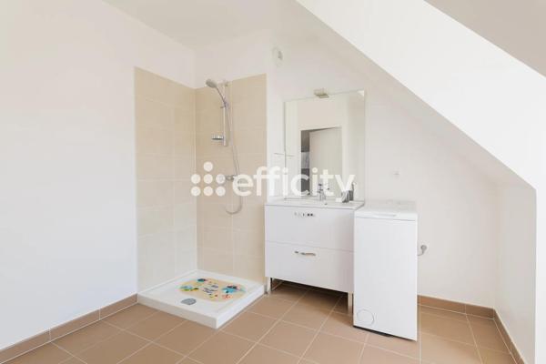 Maison
         4 pièces
        - 93 m² Exclusivité 490 000 € *