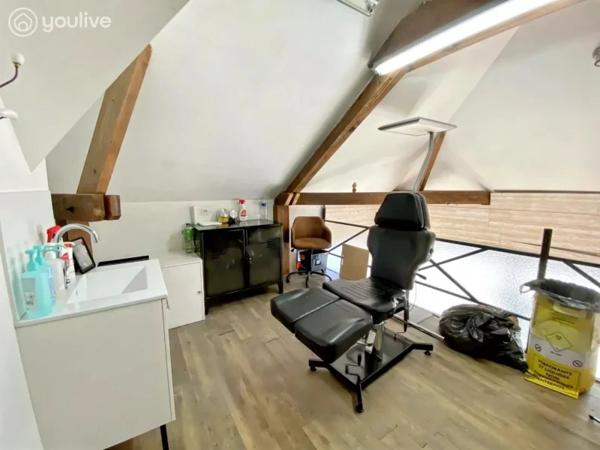 LOCAL COMMERCIAL – POSSIBILITÉ D’HABITATION – LES PONTS-DE-CÉ