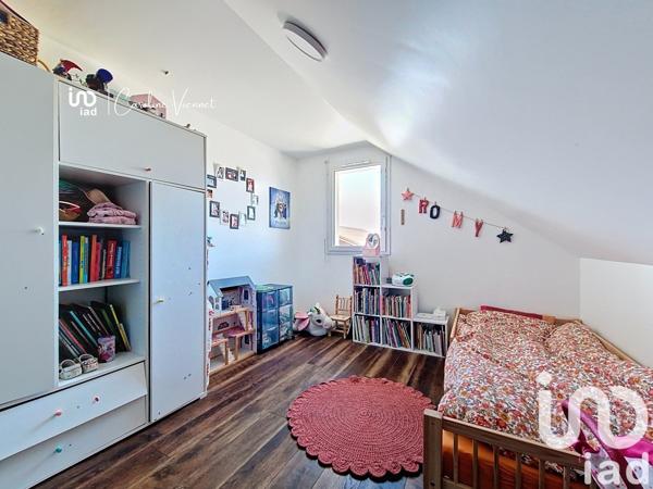 Maison 6 pièces de 135 m² à Les Rousses (39220)