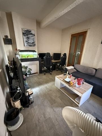 Immeuble
        
        - 246 m² 290 000 € *