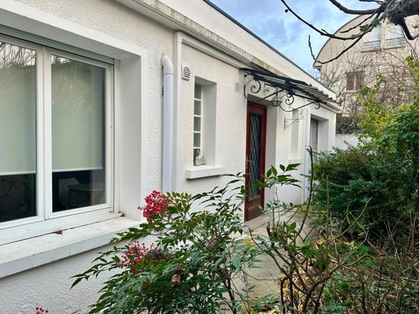 Dpt Val de Marne (94), à louer CRETEIL appartement T2, rez-de-jardin. Construction 2021.