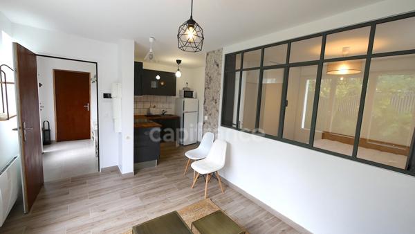 Dpt Val de Marne (94), à louer CRETEIL appartement T2, rez-de-jardin. Construction 2021.