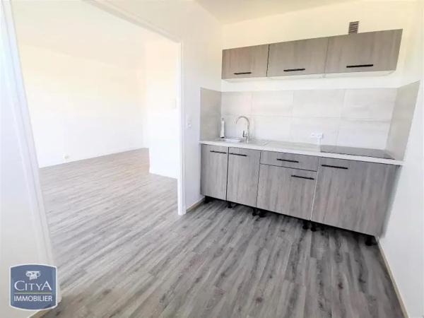 Appartement à louer 1 pièce 31.98m² Laon (02000)