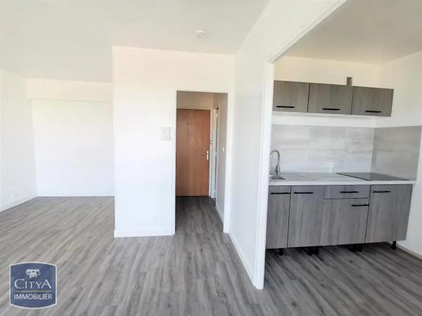 Appartement à louer 1 pièce 31.98m² Laon (02000)