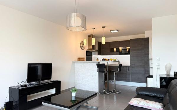 Appartement à vendre    2 pièces • 45 m2 Nice