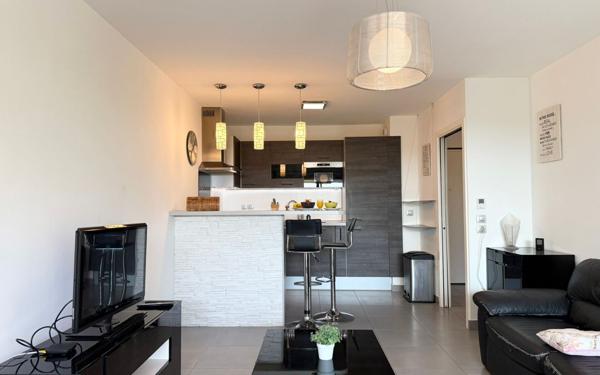 Appartement à vendre    2 pièces • 45 m2 Nice