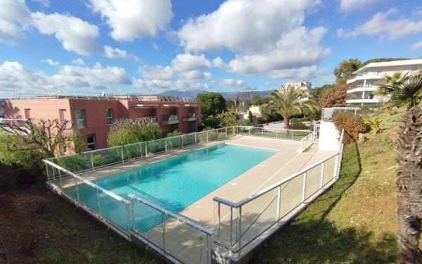 Appartement à vendre    2 pièces • 45 m2 Nice