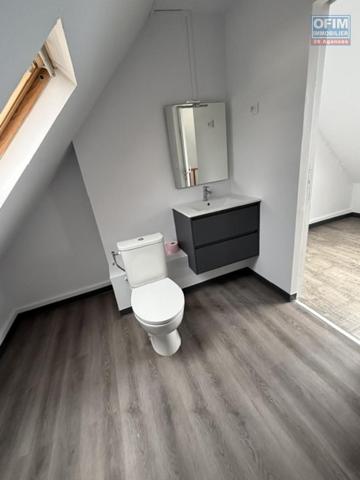 A louer à St Denis-Montgaillard, T4 duplex dans la residence les terrasses de Montgaillard, proche hôtel Creolia