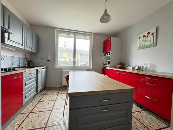 A vendre Maison avec cinq chambres à Coulounieix Chamiers