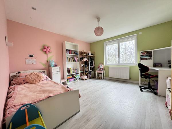 A vendre Maison avec cinq chambres à Coulounieix Chamiers