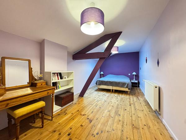 A vendre Maison avec cinq chambres à Coulounieix Chamiers