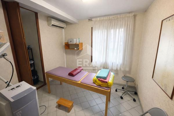 Immeuble mixte - Maison d'habitation Vitrolles (6 pièces) - Cabinet de Kinésithérapie