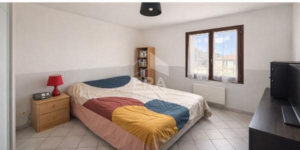 Immeuble mixte - Maison d'habitation Vitrolles (6 pièces) - Cabinet de Kinésithérapie