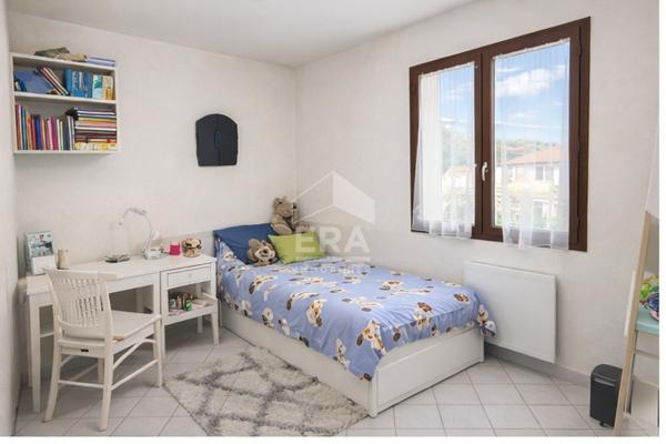 Immeuble mixte - Maison d'habitation Vitrolles (6 pièces) - Cabinet de Kinésithérapie