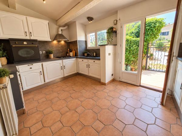 Maison à LA GARDE, 83130 - 6 pièces 98m²