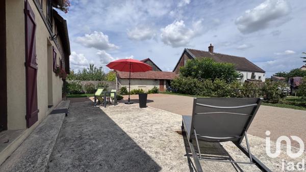 Maison à vendre 5 pièces 107 m² Saint-Just-Sauvage