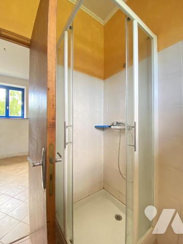 Ensemble de deux maisons avec 6 hectares