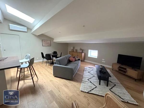 Appartement à louer 2 pièces 71.7m² Carcassonne (11000)