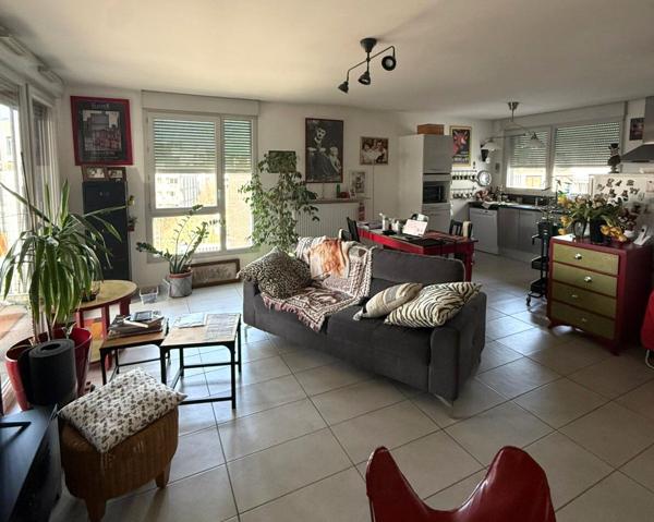 T3 lumineux avec balcon et garage ? Résidence récente