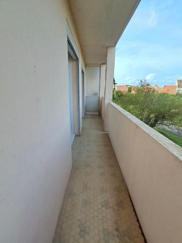 Appartement Fagnieres 4 pièce(s) 77 m2