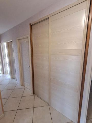 Appartement Fagnieres 4 pièce(s) 77 m2