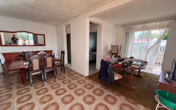 Maison à vendre    5 pièces •  Baie-Mahault