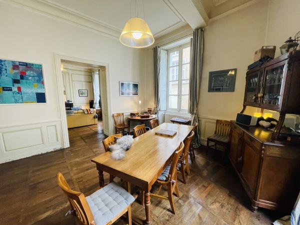 APPARTEMENT DE CHARME