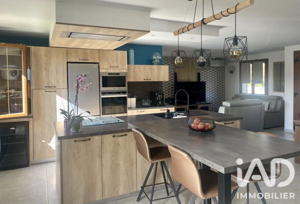 Maison à vendre 7 pièces 135 m² Saint-Lyé