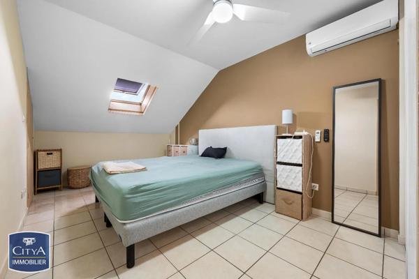 Appartement à louer 4 pièces 99.89m² Saint-Paul (97411)