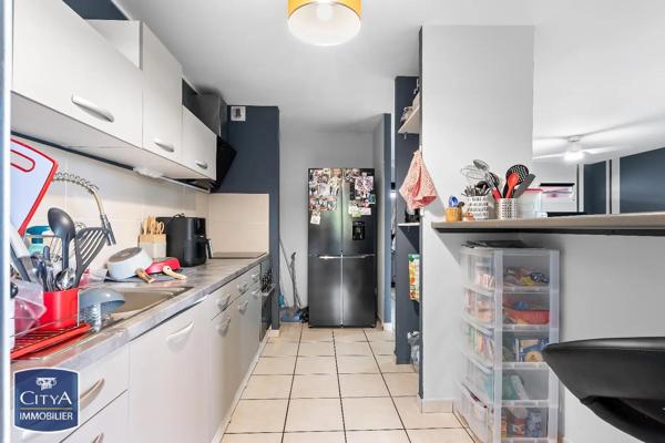 Appartement à louer 4 pièces 99.89m² Saint-Paul (97411)
