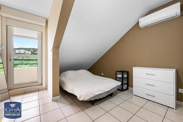 Appartement à louer 4 pièces 99.89m² Saint-Paul (97411)