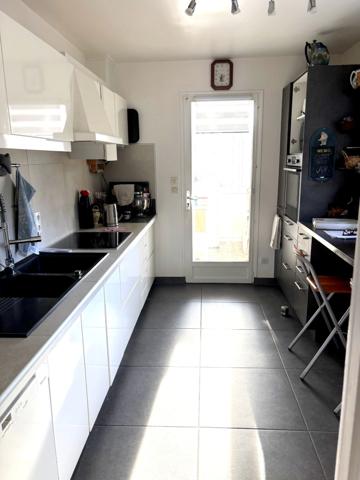Maison à vendre 7 pièces THYEZ (74)