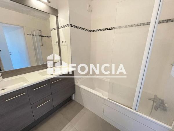 Location Appartement 3 pièces 64.5 m² - 129 AVENUE HENRI GINOUX Montrouge 92120