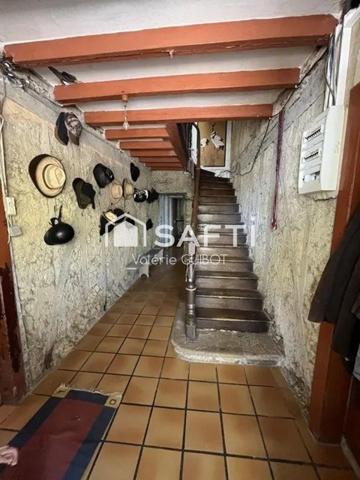 Ferme gasconne de 700 m2 à rénover