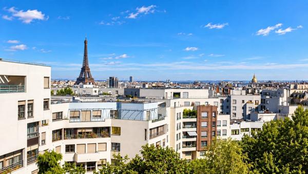 PARIS 15e – DERNIER ÉTAGE – DUPLEX 127 M² – TERRASSE 40 M² – VUE TOUR EIFFEL – BOX + PARKING
