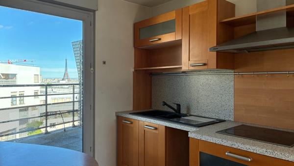 PARIS 15e – DERNIER ÉTAGE – DUPLEX 127 M² – TERRASSE 40 M² – VUE TOUR EIFFEL – BOX + PARKING