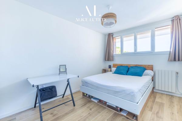 Marseille (13008) CARDI - T4 de 80 m² avec loggia de 12 m²