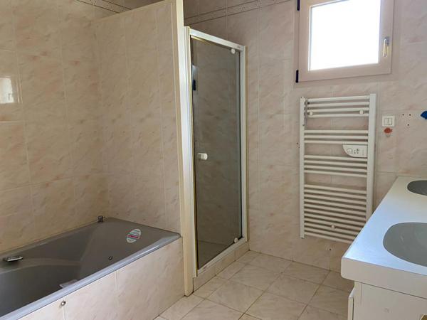 Propriété - Chateauneuf Sur Sarthe 6 pièce(s) 229 m2