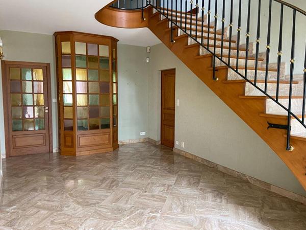 Propriété - Chateauneuf Sur Sarthe 6 pièce(s) 229 m2