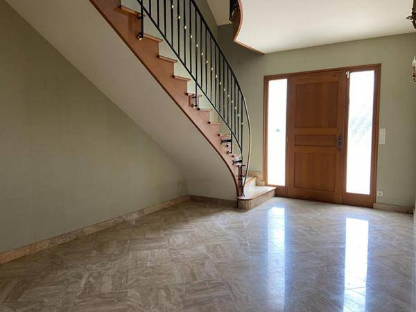 Propriété - Chateauneuf Sur Sarthe 6 pièce(s) 229 m2