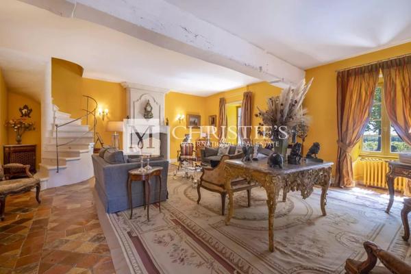 Superbe propriété de charme située entre Angoulême et Cognac