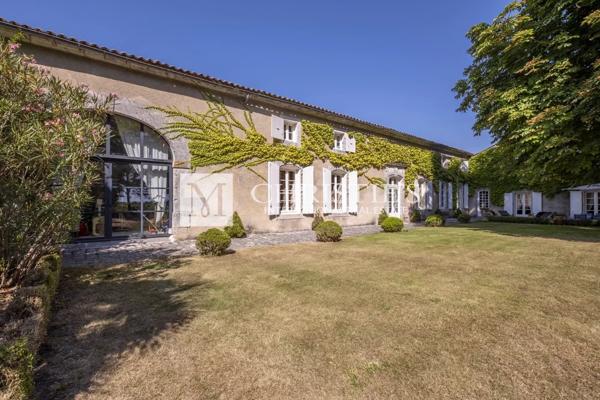 Superbe propriété de charme située entre Angoulême et Cognac