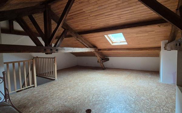 Maison à vendre    3 pièces •  Montignac