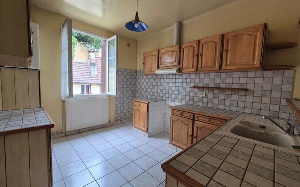 Maison à vendre    3 pièces •  Montignac