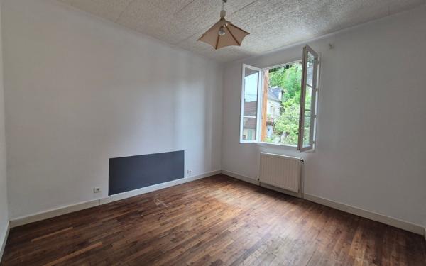 Maison à vendre    3 pièces •  Montignac