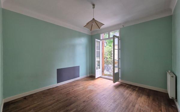 Maison à vendre    3 pièces •  Montignac