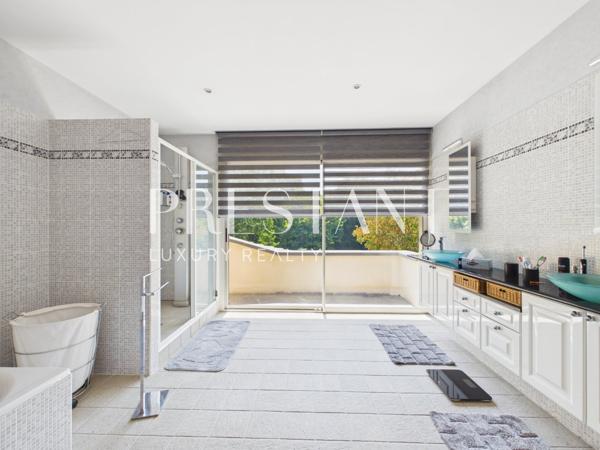 Villa contemporaine de 390m2 sur un parc 1,3 ha – Le Taillan Médoc, LE TAILLAN MEDOC