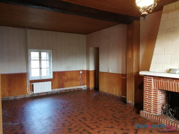 Maison Ancienne à Rénover | Crulai