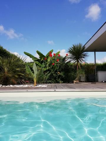 Maison contemporaine 130 m² Tosse, au calme, 4 chambres, garage, piscine