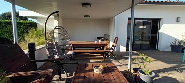 Maison contemporaine 130 m² Tosse, au calme, 4 chambres, garage, piscine